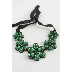 Papatya Taşlı Yaka Kolye