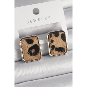 Pirinç Gümüş Renk Leopar Desenli Kare Model Kadın Küpe