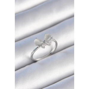 Pirinç Gümüş Renk Zirkon Taşlı Beyaz Mineli Kelebek Model Kadın Yüzük