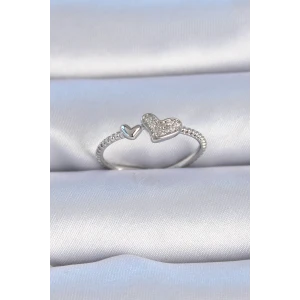 Pirinç Gümüş Renk Zirkon Taşlı Kalp Model Kadın Yüzük - TJ-BYK3307