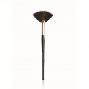 Siyah Yelpaze Highlighter Fırçası 576