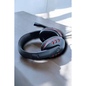 Yüksek Ses Kalitesi ve Aktif Gürültü Engelleme Özellikli Kablolu Mikrofonlu Kulaklık