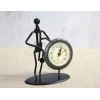 ieg™ Metal Saatli Saksafon Çalan Müzisyen