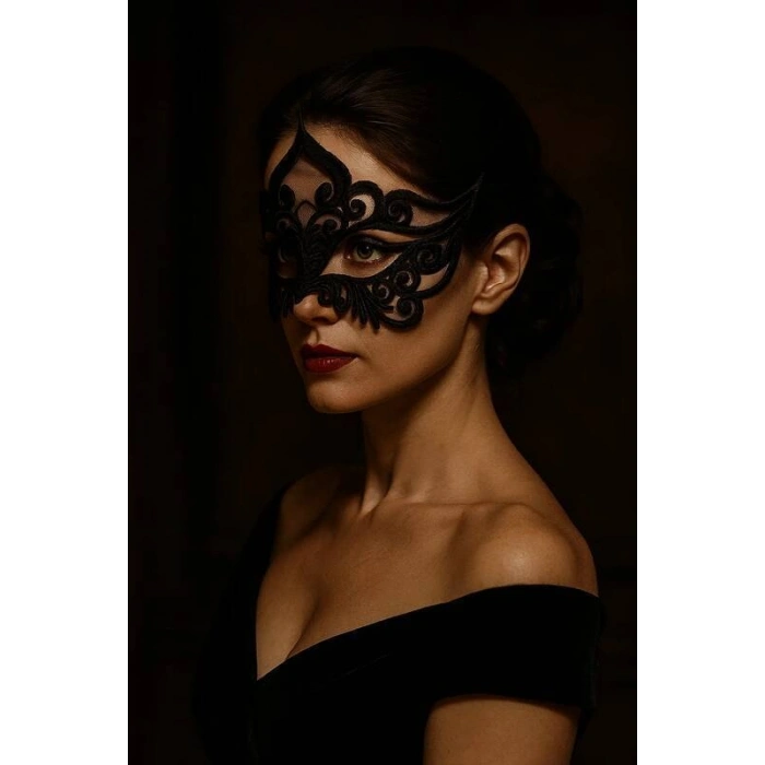 Dantel Maskeli Balo Maskesi