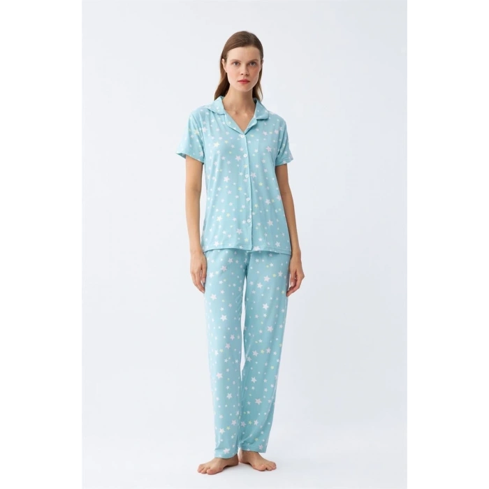 Giyim KADIN BUZ MAVİSİ YILDIZ DESENLİ ÖNDEN DÜĞMELİ PİJAMA TAKIMI