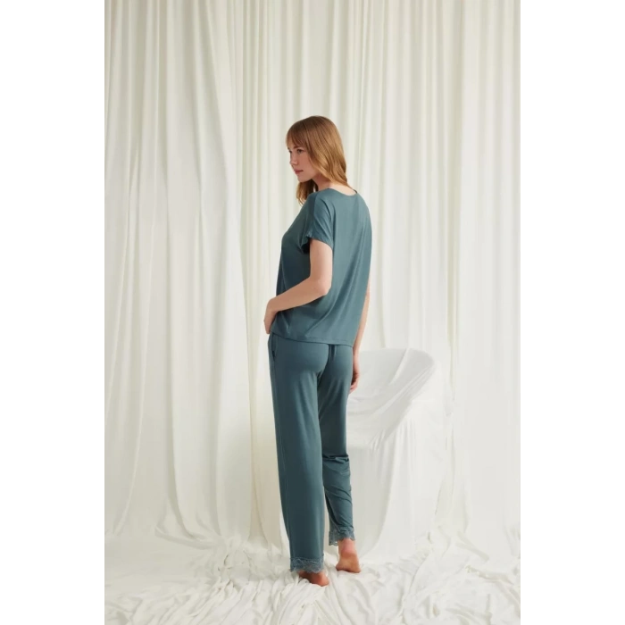 Kısa Kollu V Yakalı Dantelli Pijama Takımı