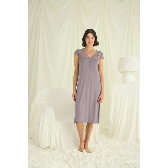 Kolu Omzu Ve Yakası Dantelli Önü Düğmeli Gecelik