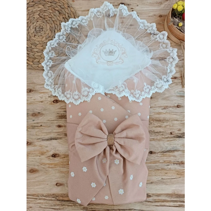 Yenidoğan Papatya Desenli Trilüks Unisex Kundak Bebek Battaniyesi Kahverengi