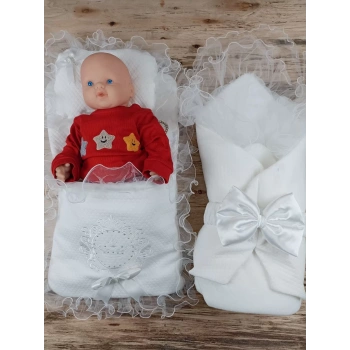 Yenidoğan Bal Peteği Taç Nakışlı Kundaklı Trilüks 3lü Alt Açma Seti Ekru