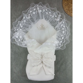 Yenidoğan Kumru Soft Cotton Taç Nakışlı Trilüks Kundak Bebek Battaniyesi Ekru