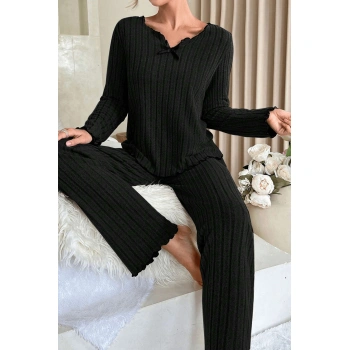 Kadın Siyah Uzun Kollu Fiyonklu Yuvarlak Yaka Mevsimlik Pijama Takımı