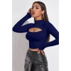 Kadın Lacivert Göğüs Dekolteli Uzun Kollu Cut Out Crop Top Bluz