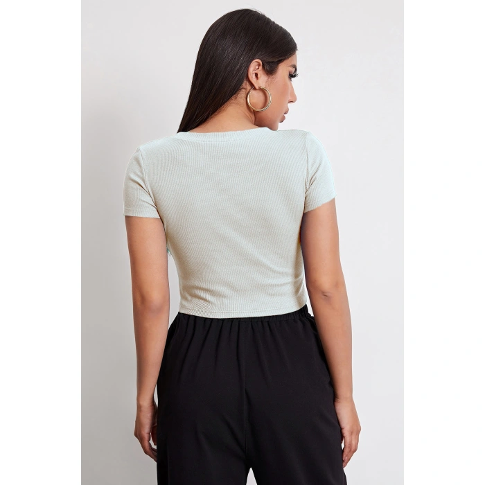 Kadın Beyaz Yuvarlak Yaka Yarım Kol Crop Top Bluz