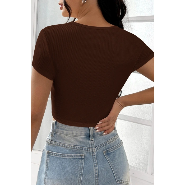 Kadın Kahverengi Yarım Kol Düz Yaka Crop Top Bluz