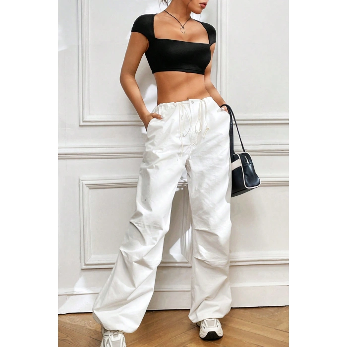 Kadın Siyah Sırt Dekolteli Ve Boyundan Bağlamalı Yarım Kol Crop Top Bluz