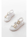 1187 Beyaz Dolgu Topuk Lastik Baretli  Kadın Sandalet