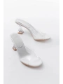 S-619 Beyaz Rugan Şeffaf Bantlı Şeffaf Topuklu Yuvarlak Burunlu Kadın Terlik
