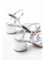 S-889  Gümüş 3 Bantlı Topuklu Kadın Ayakkabı
