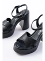 P-105 Siyah Çapraz Kalın Topuklu Kadın Sandalet
