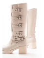 5109-3015 Bej Topuklu Fermuarlı Toka Aksesuarlı Günlük Kadın Çizme