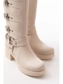 5109-3015 Bej Topuklu Fermuarlı Toka Aksesuarlı Günlük Kadın Çizme