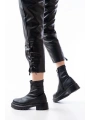 236-2011 Siyah Streç Fermuarlı Günlük Kadın Bot
