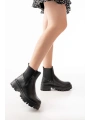 868-2005 Siyah Lastikli Günlük Kadın Bot