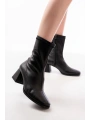 MSK-033 Siyah Topuklu Fermuarlı Kadın Bot