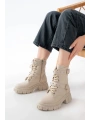 842-03 Bej Bağcıklı Kalın Tabanlı Bağcıklı Fermuarlı Günlük Kadın Bot