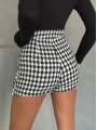 Kapaklı kaşe şort etek siyah beyaz kazayağı h261218