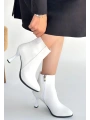 Mişha Beyaz Cilt Topuklu Bot