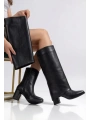 Wila Siyah Cilt Topuklu Tak Çıkar Çizme