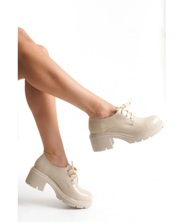 K-707 Bej Kırışık Rugan Yüksek Tabanlı Bağcıklı  Loafer Ayakkabı