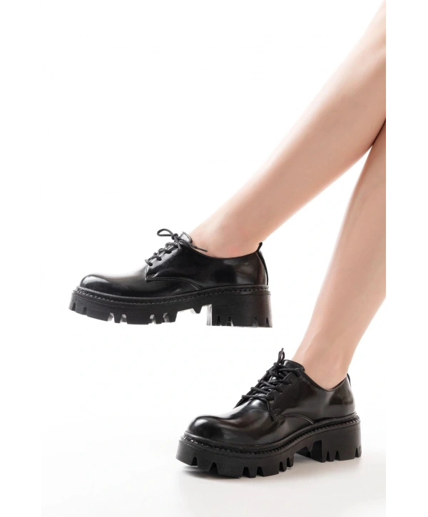 868-754 Siyah Rugan Bağcıklı Günlük Yüksek Tabanlı Loafer Ayakkabı