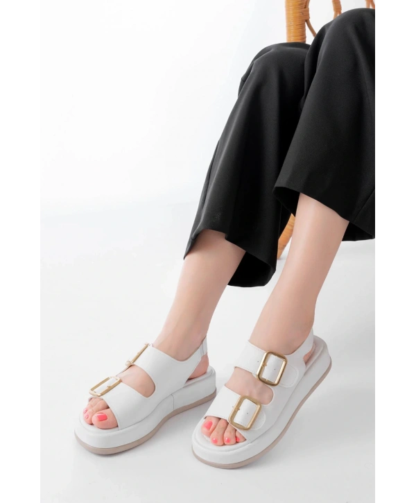 1187 Beyaz Dolgu Topuk Lastik Baretli  Kadın Sandalet