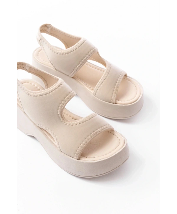 24414-573 Bej Dalgıç Günlük Dolgu Topuk Kadın Sandalet