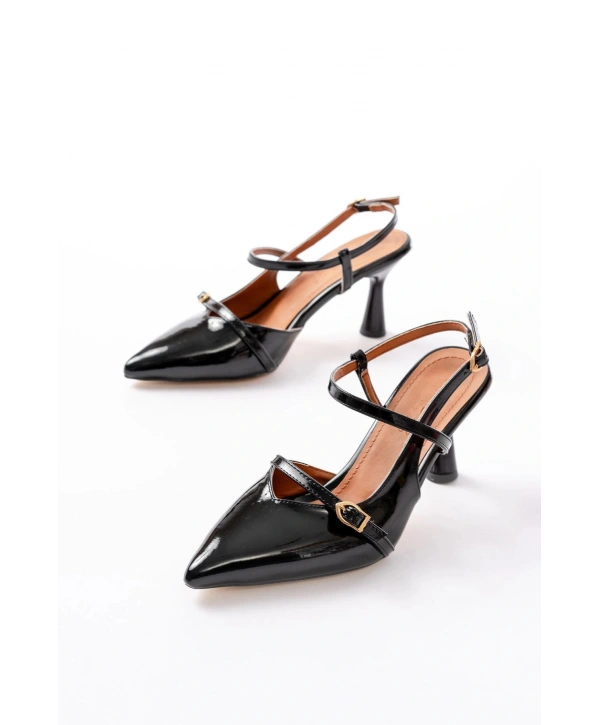 K-6722 Siyah Rugan Toka Detaylı Sivri Burun Kadın Ayakkabı