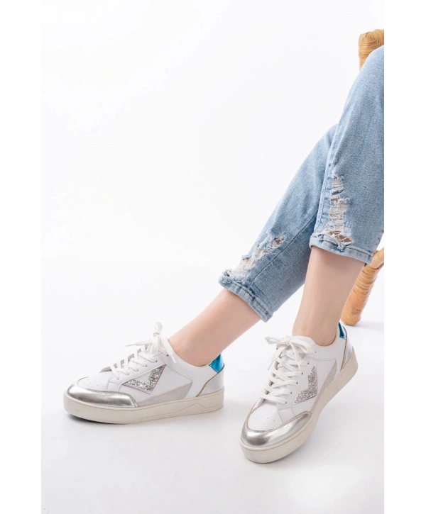 SV-01 Beyaz Garni Bağcıklı Kadın Spor Ayakkabı