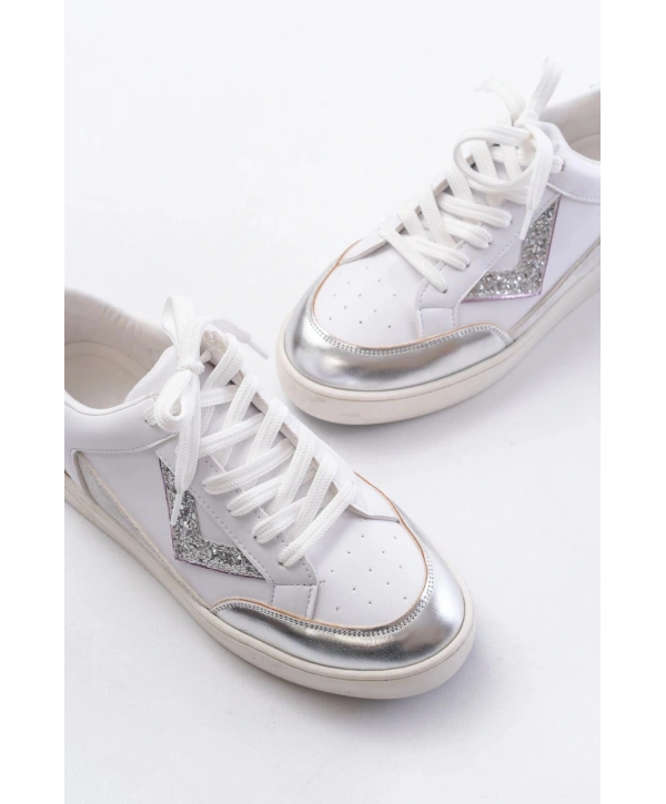 SV-01 Beyaz Garni Bağcıklı Kadın Spor Ayakkabı