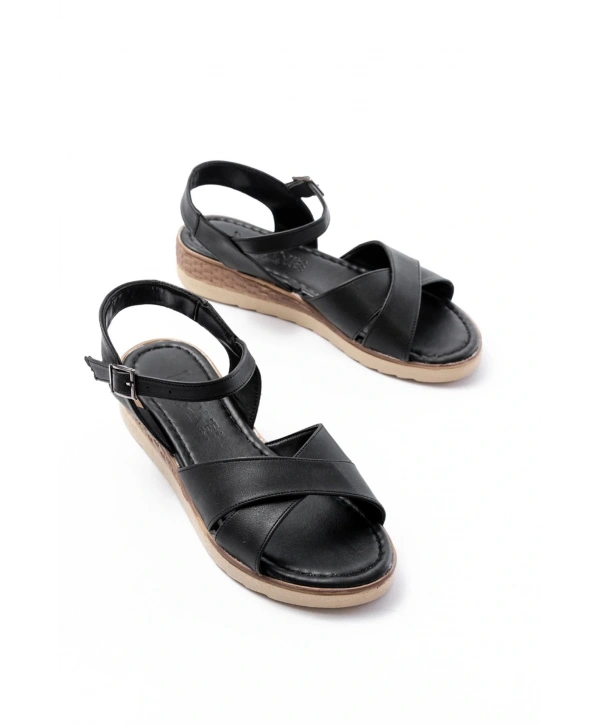 692-564 Siyah Ortopedik Taban Çapraz Tokalı Kadın Sandalet