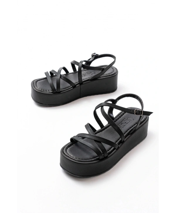 861-1029 Siyah Dolgu Kadın Sandalet