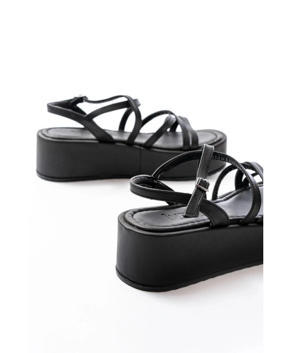 861-1029 Siyah Dolgu Kadın Sandalet