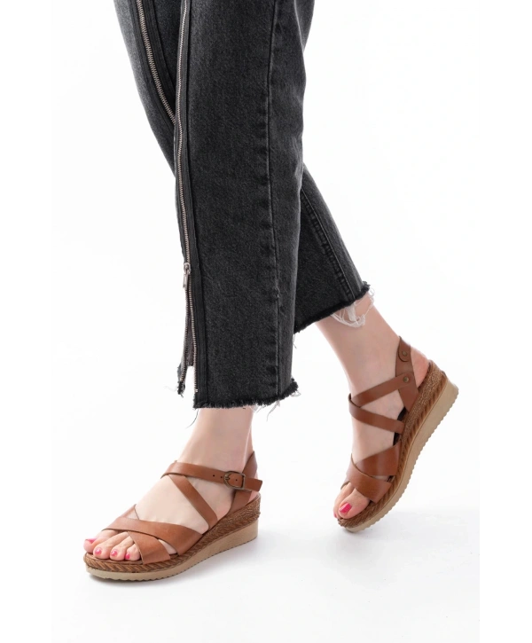 731-045 Taba Çapraz Hakiki Deri Dolgu Topuklu Günlük Kadın Sandalet