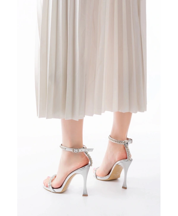 A-30 Gümüş Taş Aksesuarlı Platformlu Topuklu Kadın Terlik