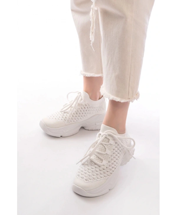 SP-2024 Beyaz Günlük Bağcıklı Fileli Taş Aksesuarlı Kadın Spor Ayakkabı