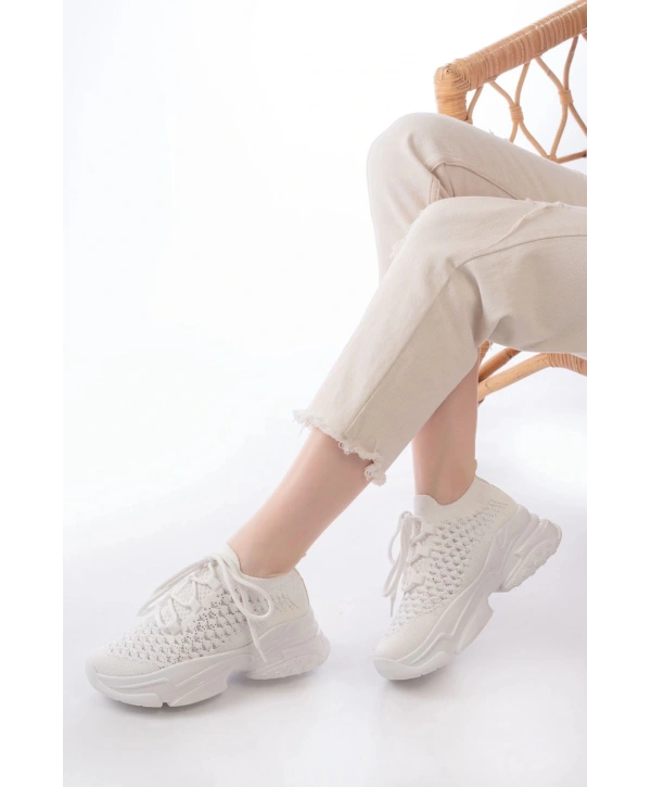 SP-2024 Beyaz Günlük Bağcıklı Fileli Taş Aksesuarlı Kadın Spor Ayakkabı