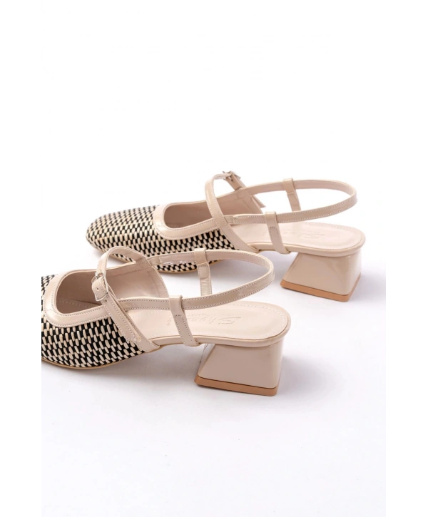 720 Bej Desenli Arkası Açık Günlük Kadın Sandalet