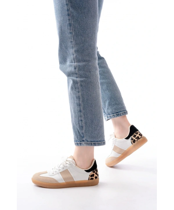 M-6006 Beyaz Garni Leopar Desenli Bağcıklı Termo Taban Günlük Kadın Spor