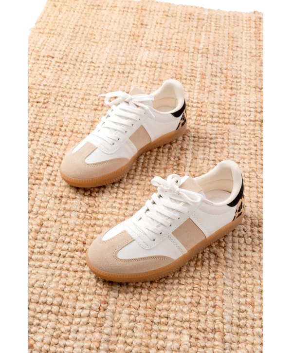 M-6006 Beyaz Garni Leopar Desenli Bağcıklı Termo Taban Günlük Kadın Spor