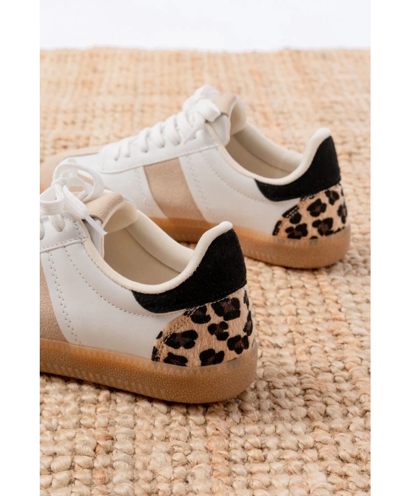 M-6006 Beyaz Garni Leopar Desenli Bağcıklı Termo Taban Günlük Kadın Spor